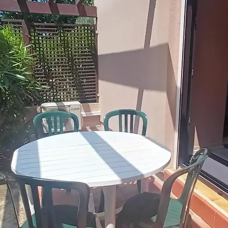 Les Bastides Au Calme Joli Avec Terrasse - Parking - Piscine - Clim